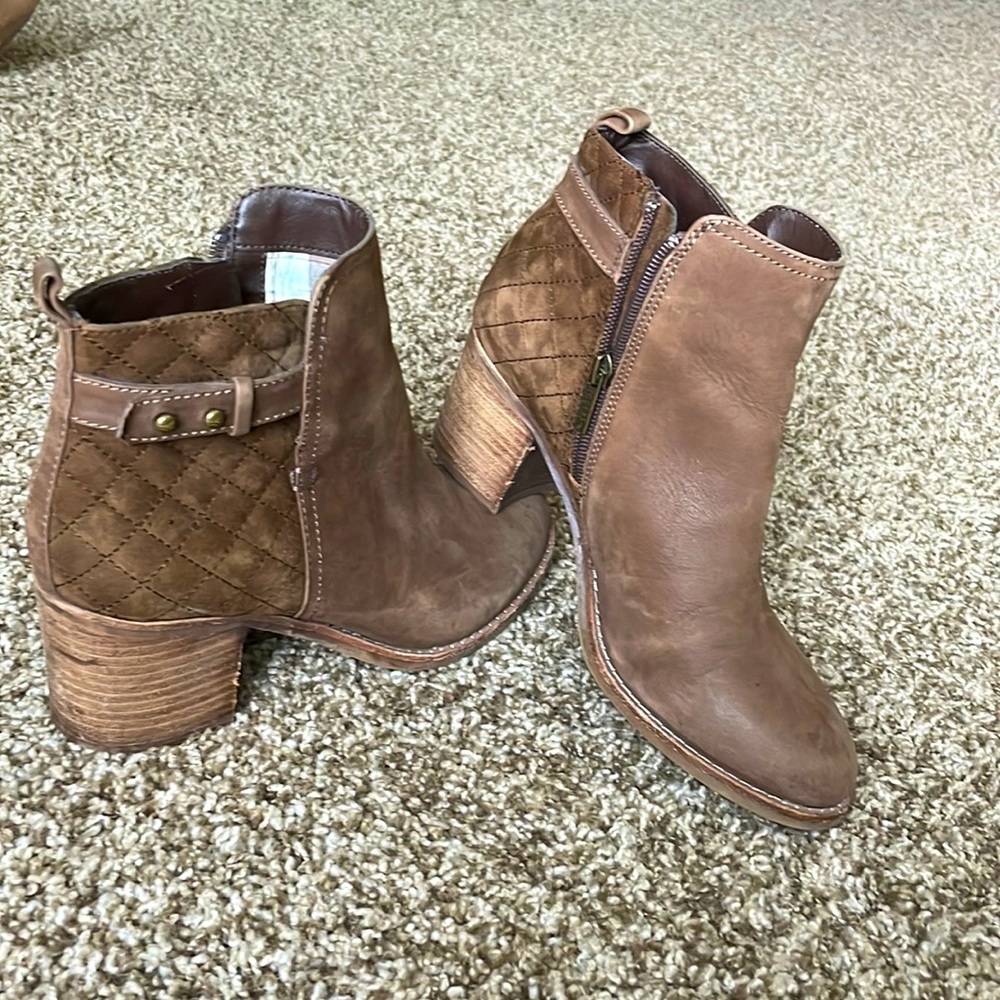 Sperry Booties